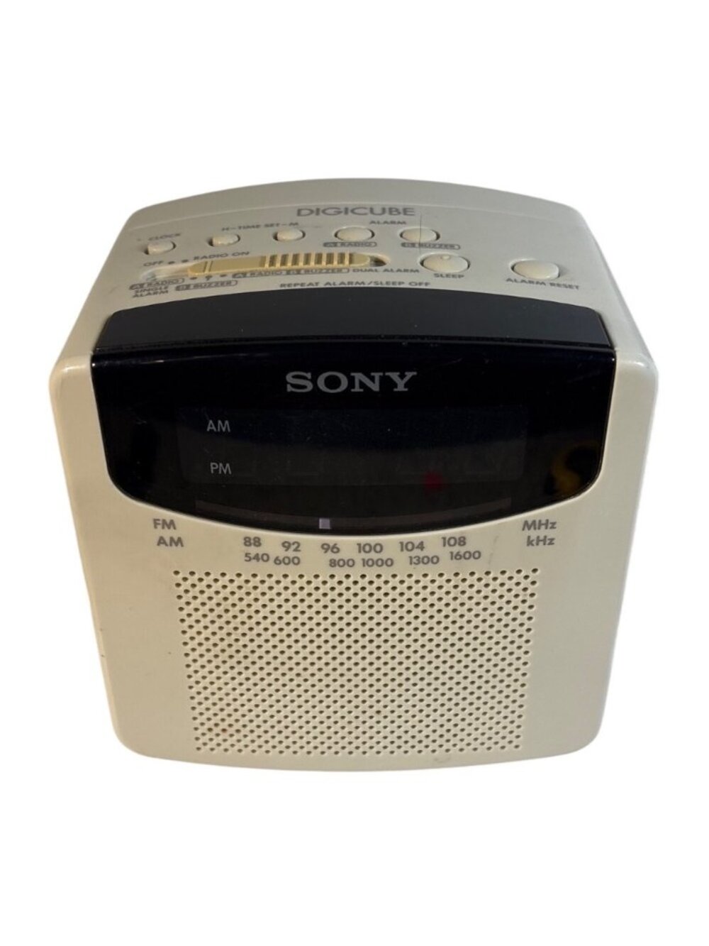 Sony ICF-C150 Digicube AM/FM Clock Radio With Dual Alarm Beige